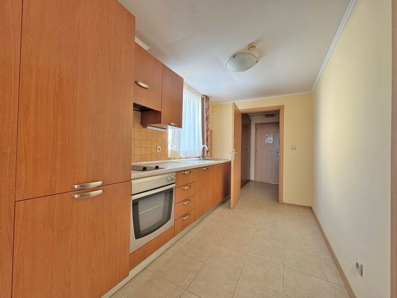 Ekskluzywny apartament z jedną sypialnią w pierwszej linii brzegowej w Pomorie – luksus, prestiż i inwestycja z natychmiastowym zwrotem