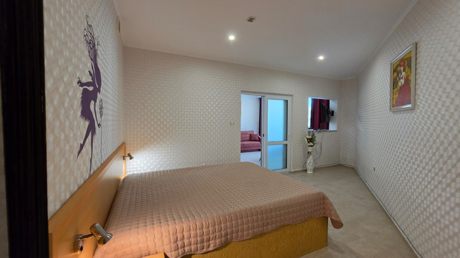 Przestronne mieszkanie z jedną sypialnią zaledwie 100 metrów od plaży w Słonecznym Brzegu – doskonały wybór do zamieszkania i jako inwestycja