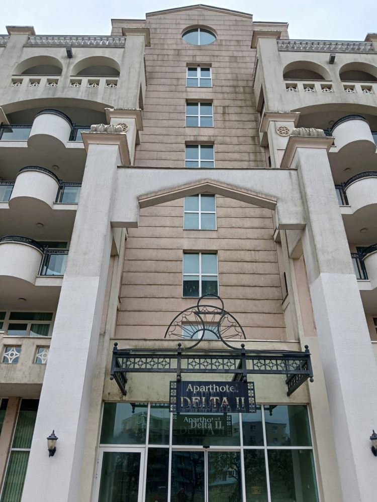 Atrakcyjny apartament z jedną sypialnią przy samej plaży w Pomorie – komfort, baseny i strefa SPA
