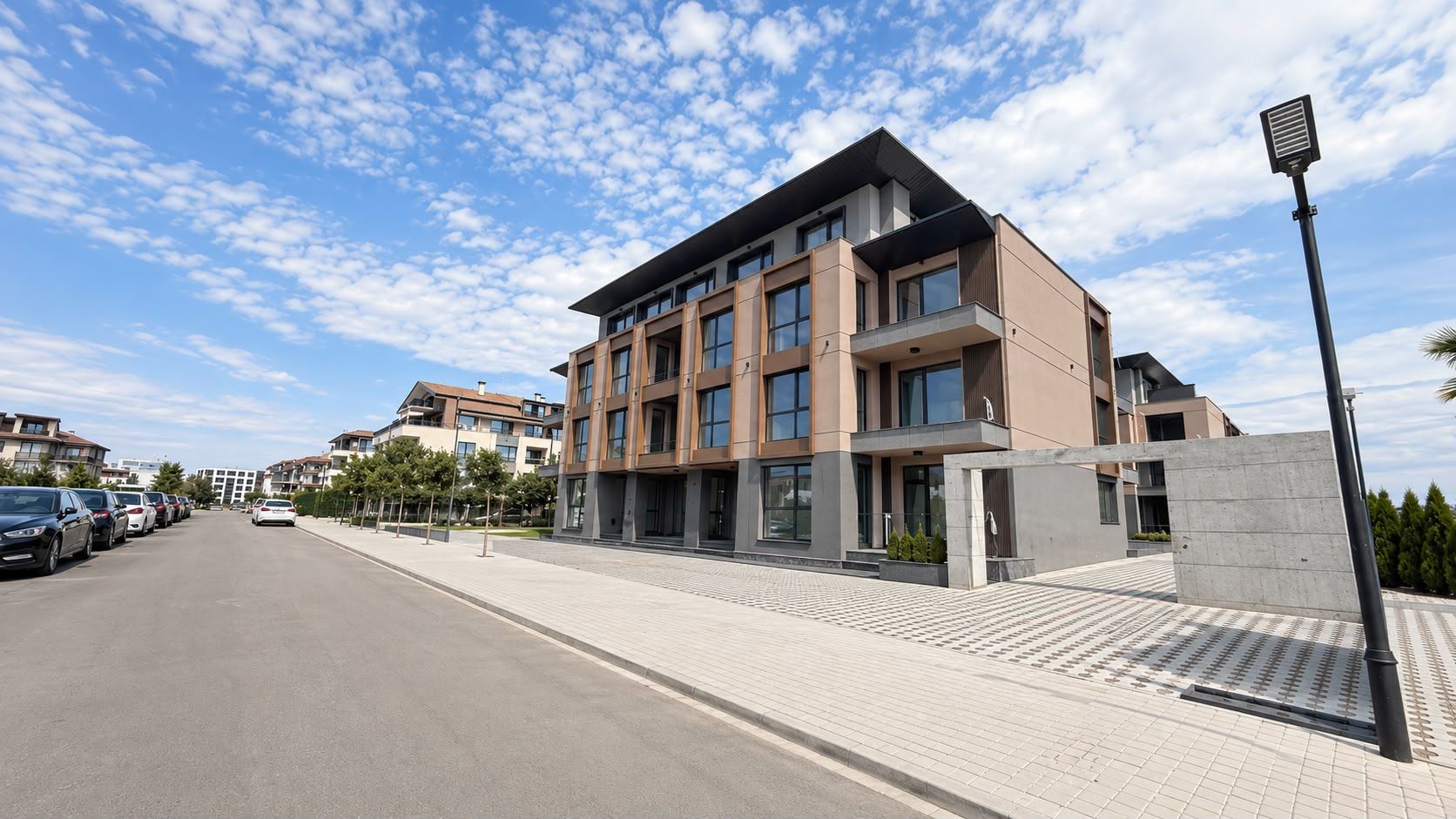 Apartament z prywatnym ogródkiem 100 m od morza w Sarafowie – nowa inwestycja, przed Aktem 15