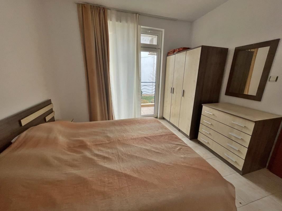 W pełni umeblowany trzypokojowy apartament w Słonecznym Brzegu – komfort, przytulność i bezpieczna inwestycja