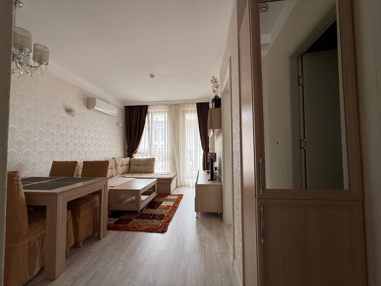 Apartament z jedną sypialnią w luksusowym kompleksie w Słonecznym Brzegu z imponującymi basenami i strefami wypoczynku