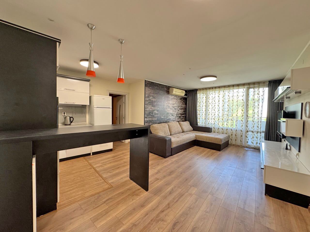 Apartament z dwiema sypialniami w luksusowym kompleksie na pierwszej linii w Świętym Własie