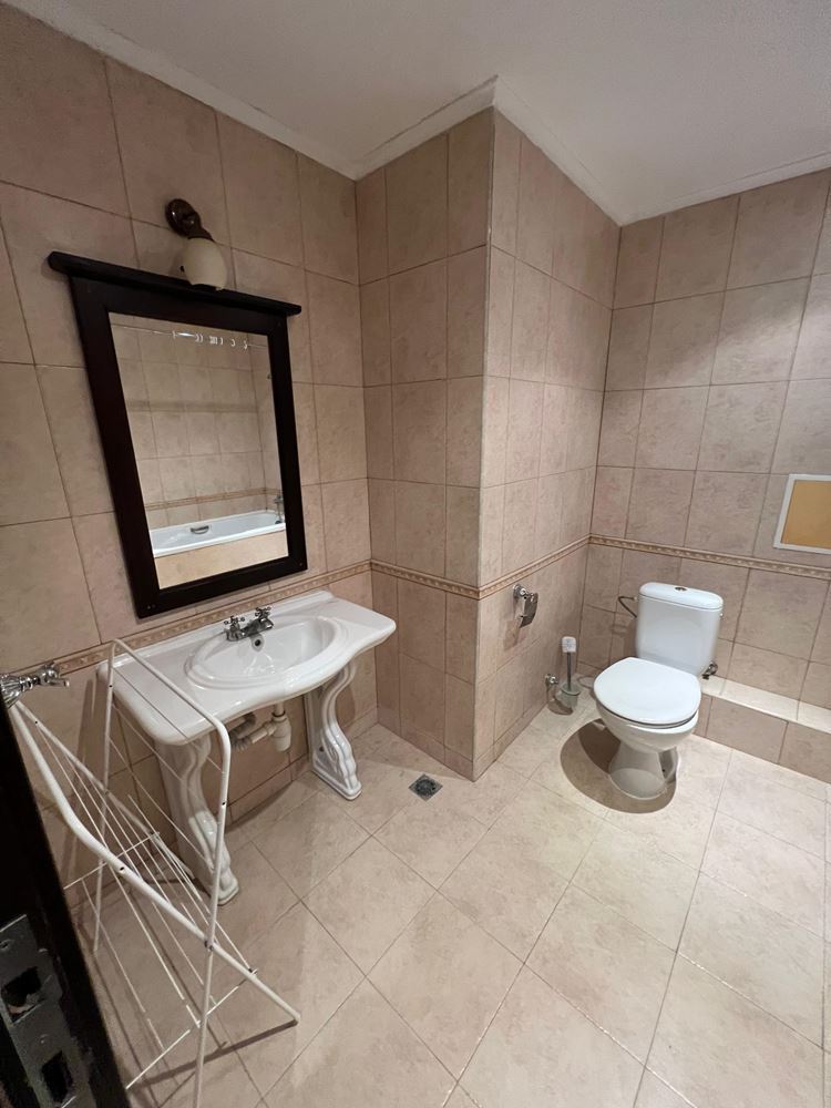 Wyjątkowy apartament z dwiema sypialniami, panoramicznym widokiem na morze i basen, w pierwszej linii brzegowej w Obzorze