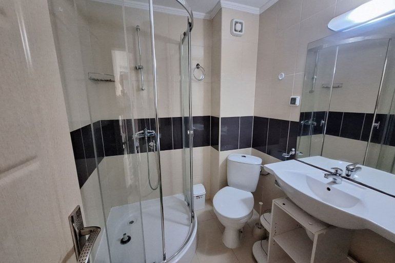 Przytulny apartament z jedną sypialnią 200 metrów od plaży w Rawdzie – komfort i spokój w doskonałej nieruchomości nad morzem