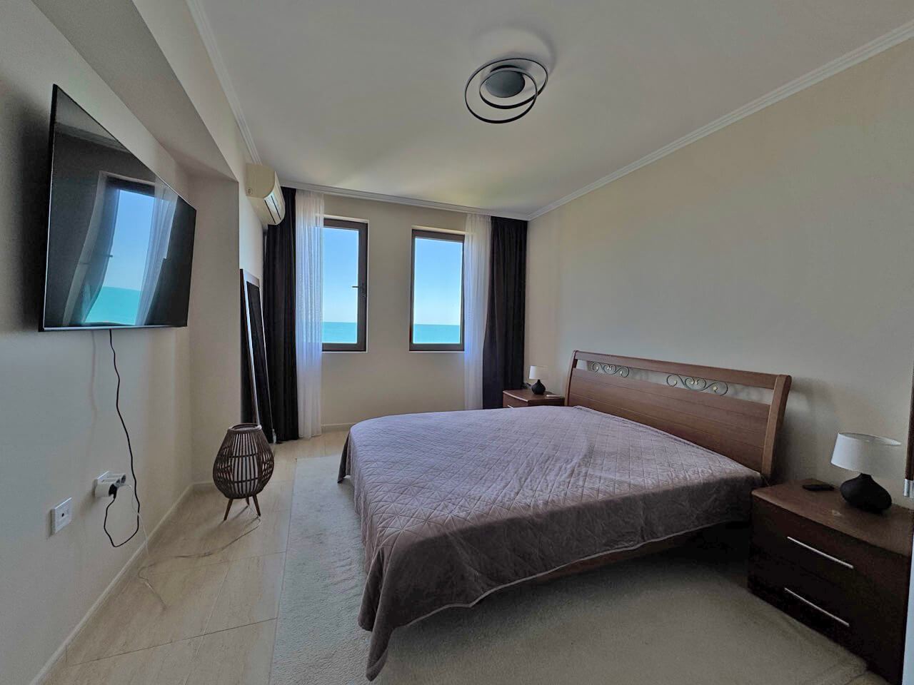 Apartament z jedną sypialnią w pierwszej linii brzegowej z panoramicznym widokiem na morze w Świętym Własie
