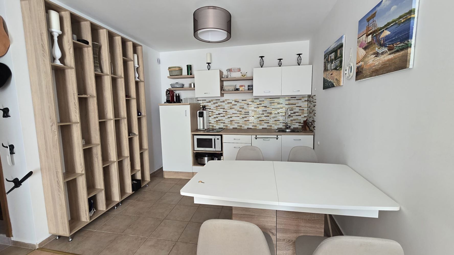 Stylowy apartament z jedną sypialnią w elitarnym kompleksie w Świętym Własie – komfort, spokój i całoroczna wygoda