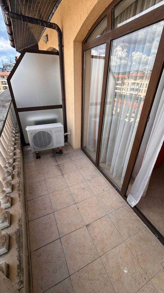 Panoramiczne mieszkanie z jedną sypialnią w kompleksie z basenami, SPA i ogromnym zielonym ogrodem w Słonecznym Brzegu