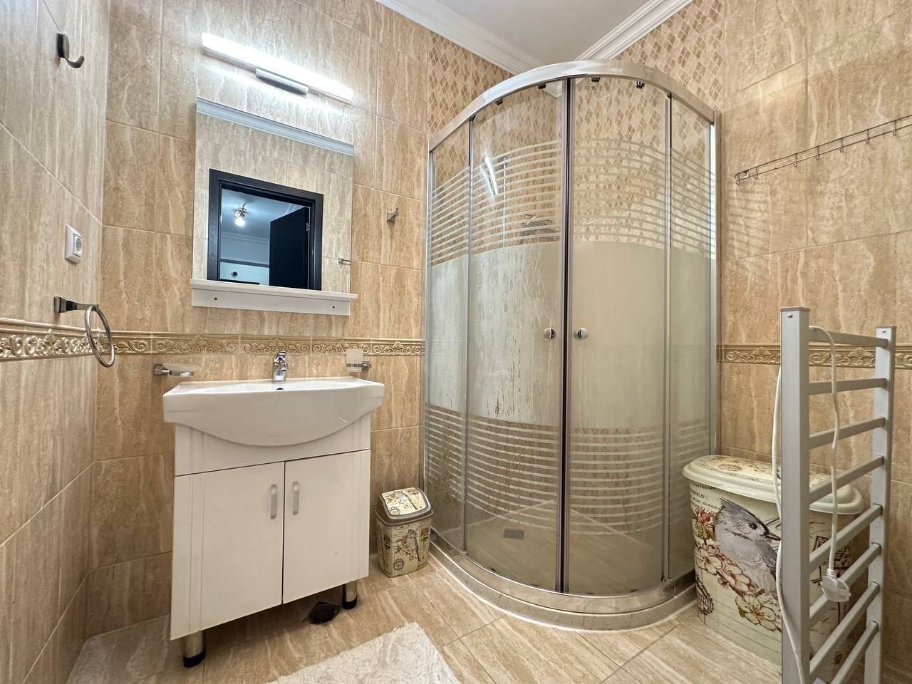 Apartament z dwiema sypialniami i widokiem na morze, 200 m od plaży w Świętym Własie