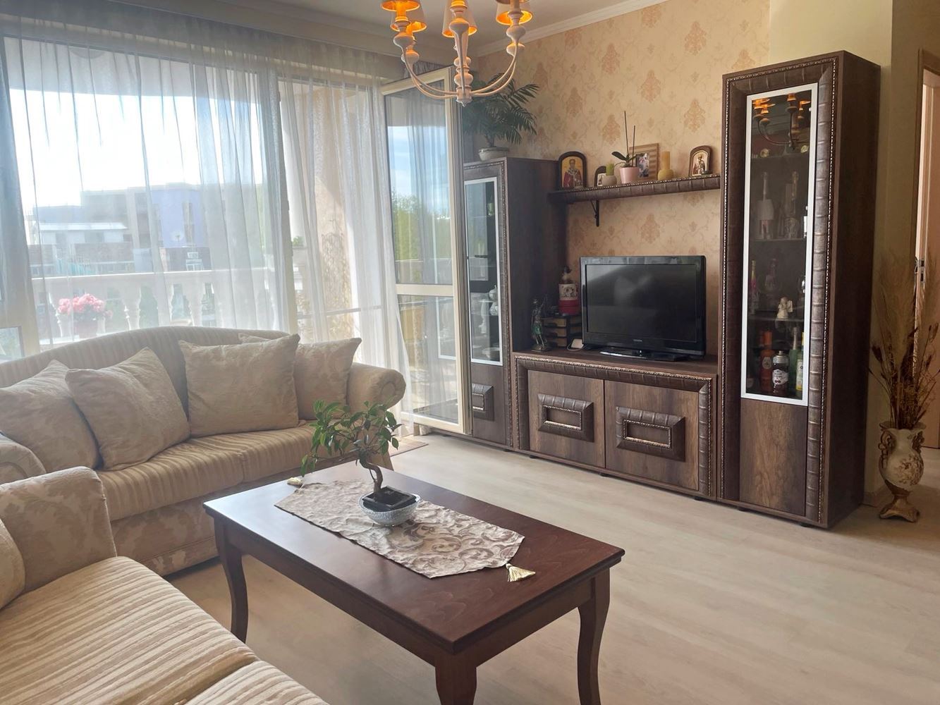 Przestronny apartament z dwiema sypialniami 100 metrów od plaży w Nesebyrze