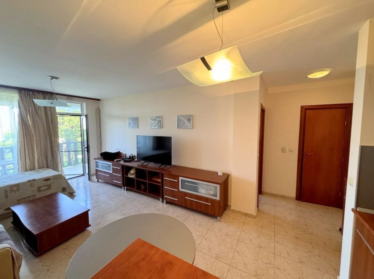 Apartament z widokiem na morze w Sveti Vlas – idealny wybór na wypoczynek i inwestycję zaledwie kilka kroków od morza