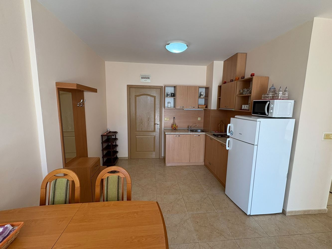 Apartament z jedną sypialnią w Słonecznym Brzegu – komfort w kompleksie z basenami i zjeżdżalniami wodnymi