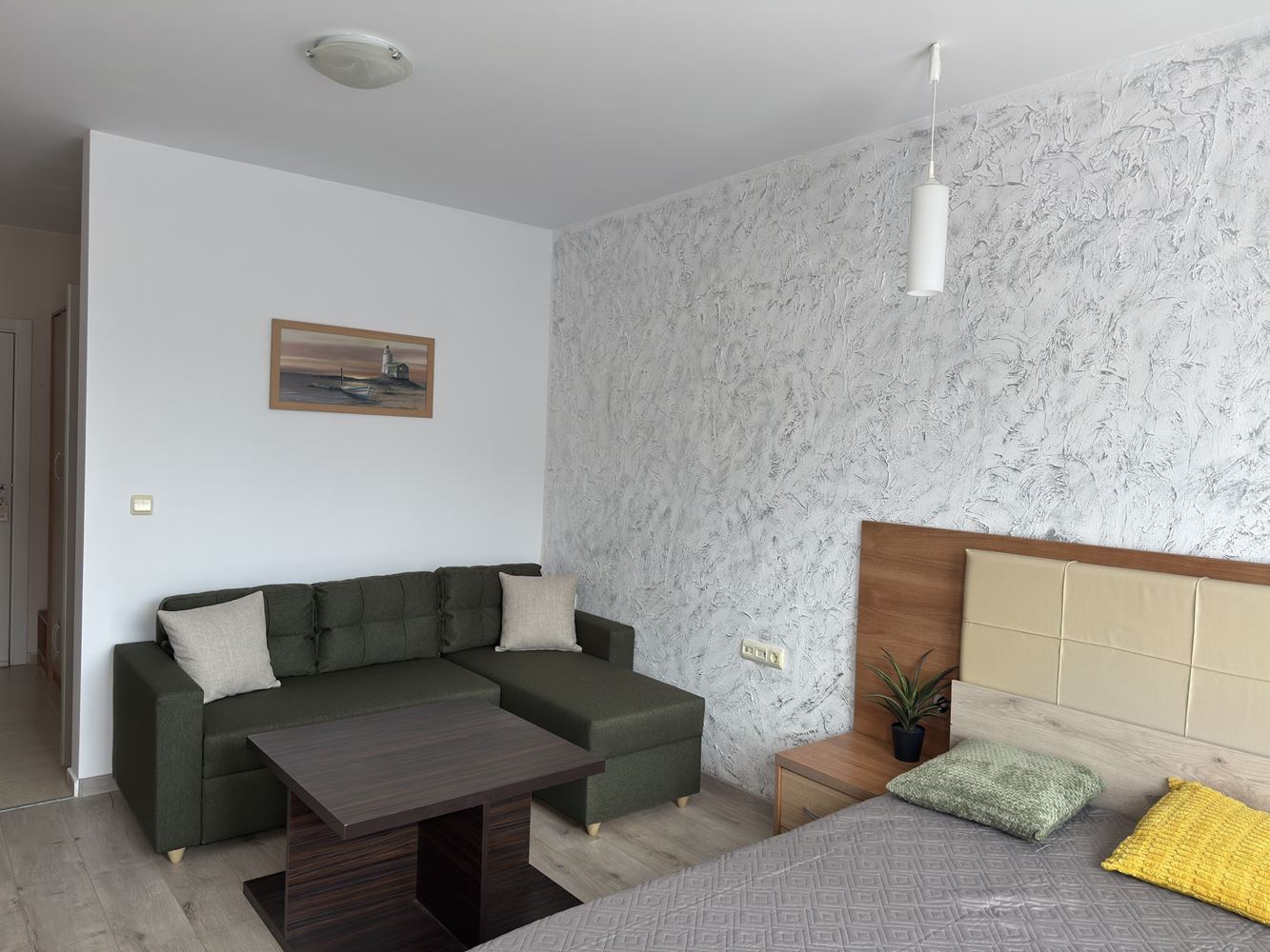 Przestronne studio w Słonecznym Brzegu – doskonała lokalizacja tylko 400 metrów od plaży
