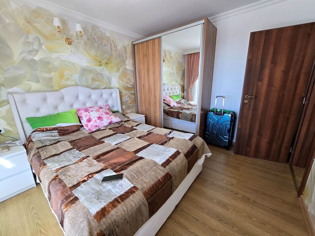 Słoneczny Brzeg - W pełni umeblowany apartament z dwoma balkonami i imponującą infrastrukturą SPA