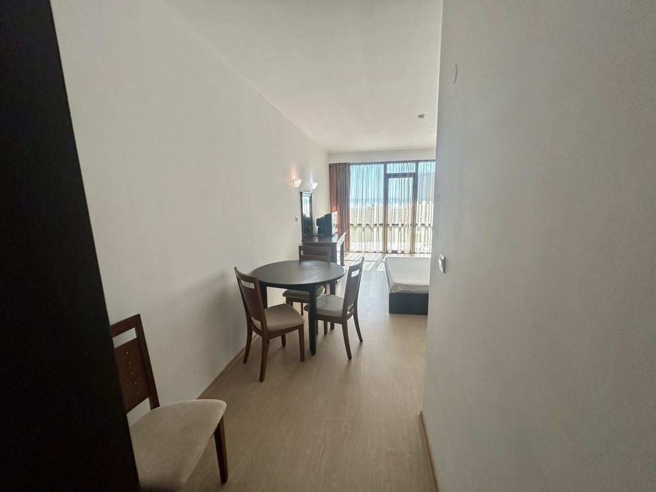Słoneczny Brzeg – przestronne studio z widokiem na morze, tylko 200 m od plaży