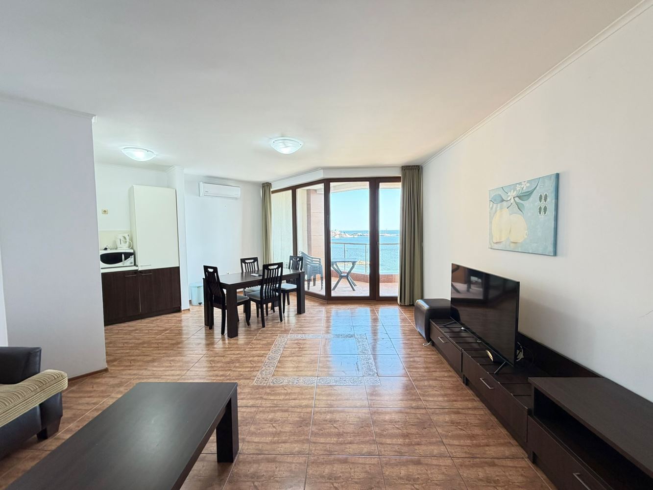 Apartament z dwiema sypialniami i bezpośrednim widokiem na morze, w pierwszej linii brzegowej w Nessebarze