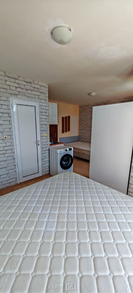 Umeblowane studio 200 metrów od Cocoa Beach – doskonała okazja na wypoczynek i inwestycję