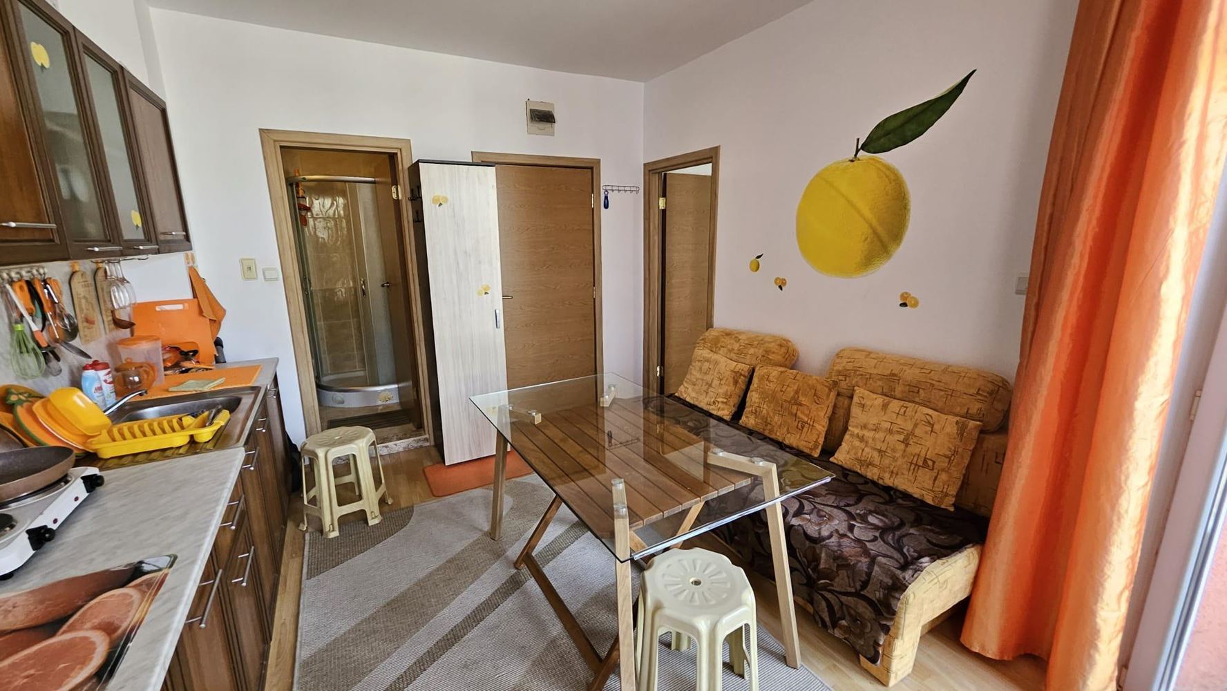 Nowoczesne mieszkanie z jedną sypialnią w zamkniętym kompleksie z basenami i atrakcjami wodnymi w rejonie Słonecznego Brzegu