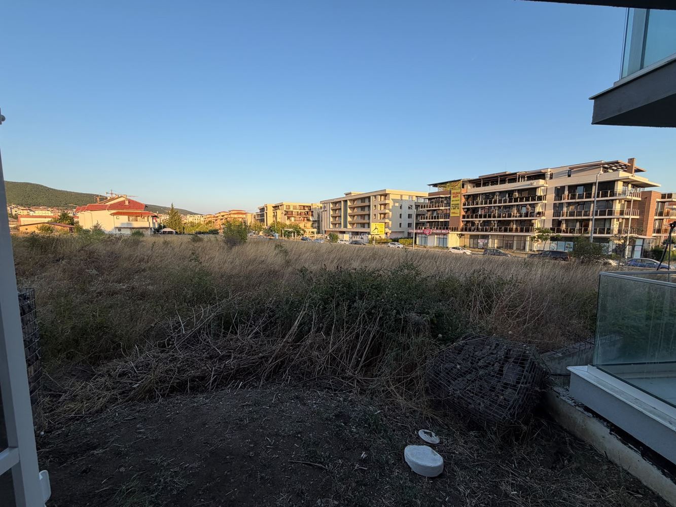 Kompaktowe studio w Sveti Vlas – 500 m od plaży, kompleks z basenem i parkingiem