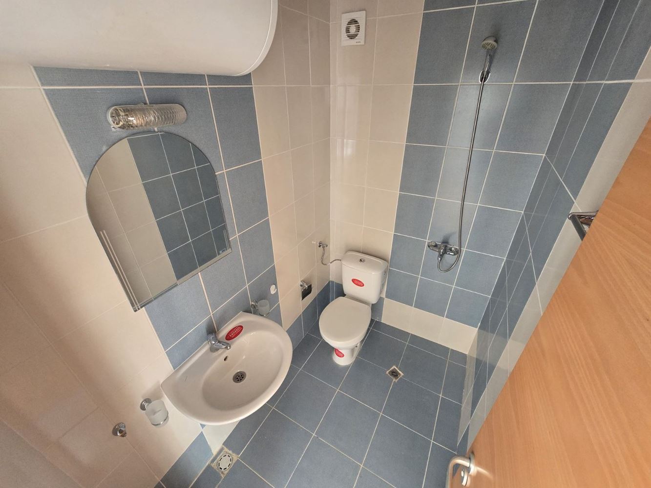  Przytulne studio z osobnym wejściem i ekspozycją południowo-zachodnią – spokój i komfort blisko Słonecznego Brzegu