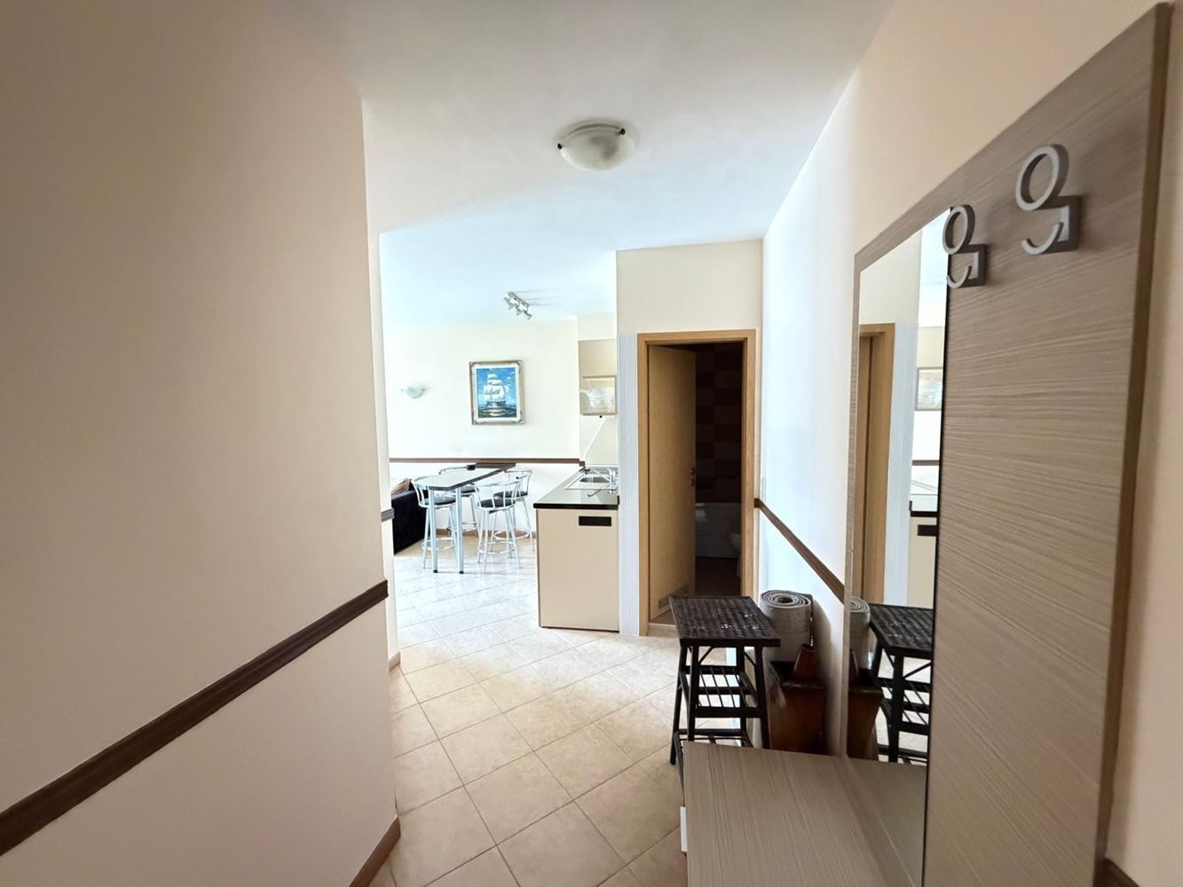 Przestronne mieszkanie z dwiema sypialniami z bezpośrednim dostępem do prywatnego ogrodu w Słonecznym Brzegu – komfort, luksus i przytulność