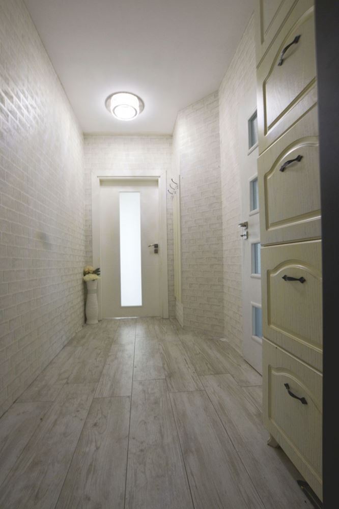 Luksusowy apartament trzypokojowy z widokiem na morze na pierwszej linii w Rawdzie – 114 m², dwa tarasy i pełen komfort