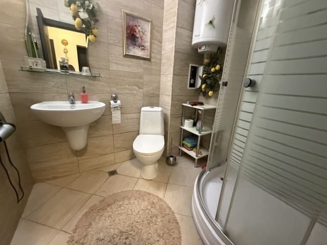 Przestronny apartament z trzema sypialniami, blisko morza, z doskonałą infrastrukturą kompleksu