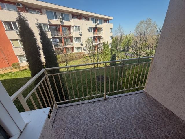 Przestronne mieszkanie z jedną sypialnią w zielonej oazie w Słonecznym Brzegu – idealne na wakacje i inwestycję