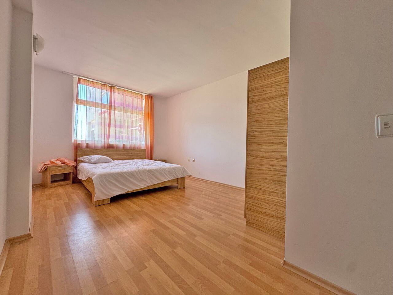 Słoneczny i przestronny apartament z jedną sypialnią i widokiem na morze w Słonecznym Brzegu