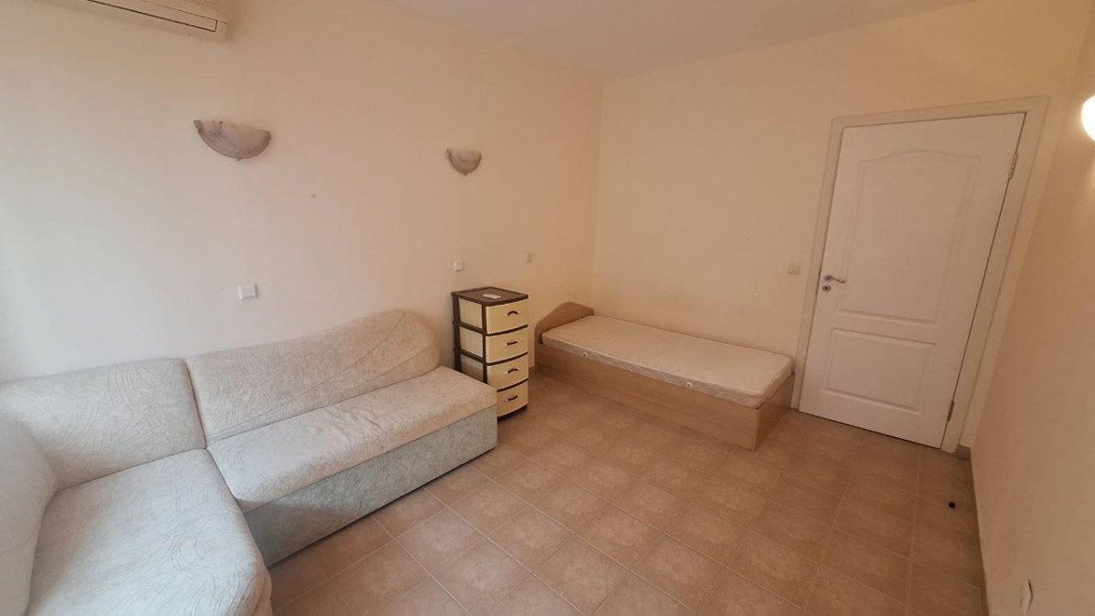 Przestronny apartament z dwiema sypialniami zaledwie kilka metrów od plaży w Rawdzie