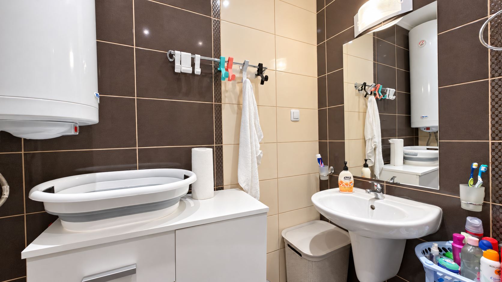 Przytulny, niewielki apartament z jedną sypialnią w kompleksie z basenem i całodobową ochroną