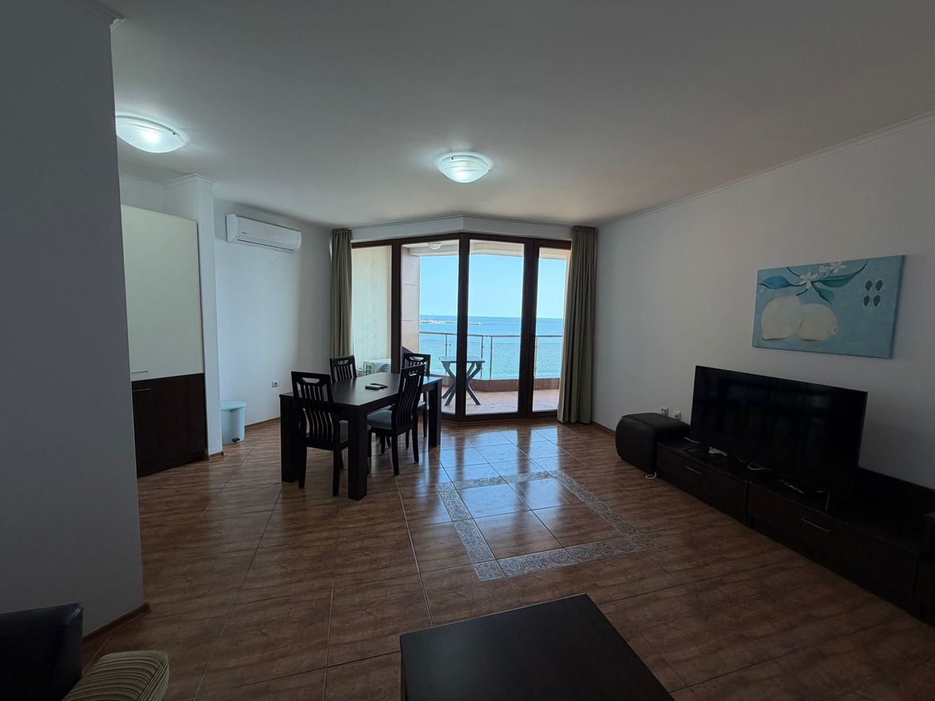 Apartament z dwiema sypialniami i bezpośrednim widokiem na morze, w pierwszej linii brzegowej w Nessebarze
