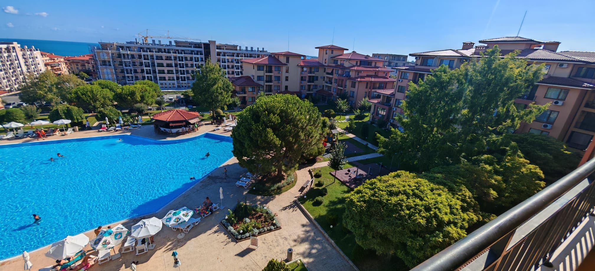 Panoramiczny widok na morze i baseny – przestronny apartament z dwiema sypialniami w Sveti Vlas