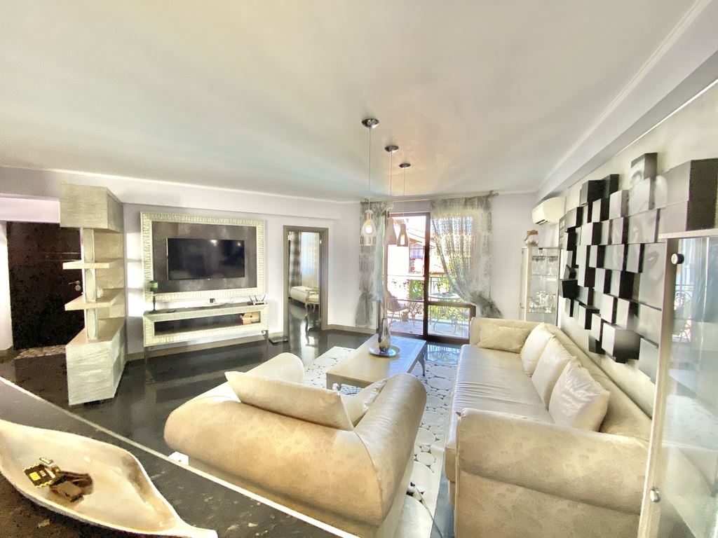 Unikalny apartament dwupoziomowy w kompleksie klasy premium w mieście Nesebyr