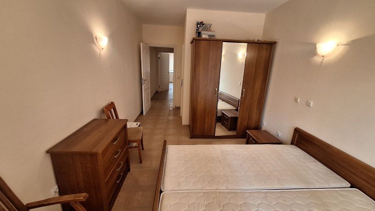Przestronny apartament z dwiema sypialniami zaledwie kilka metrów od plaży w Rawdzie