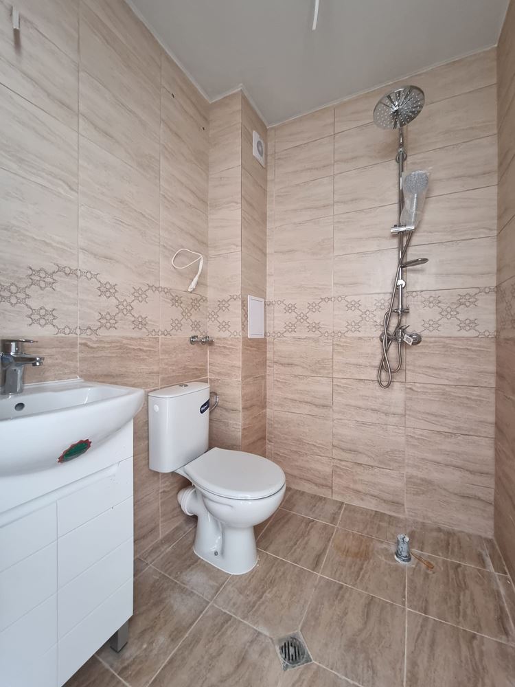 Mieszkanie z jedną sypialnią w Sveti Vlas bez opłat eksploatacyjnych – komfort i spokój 400 m od morza