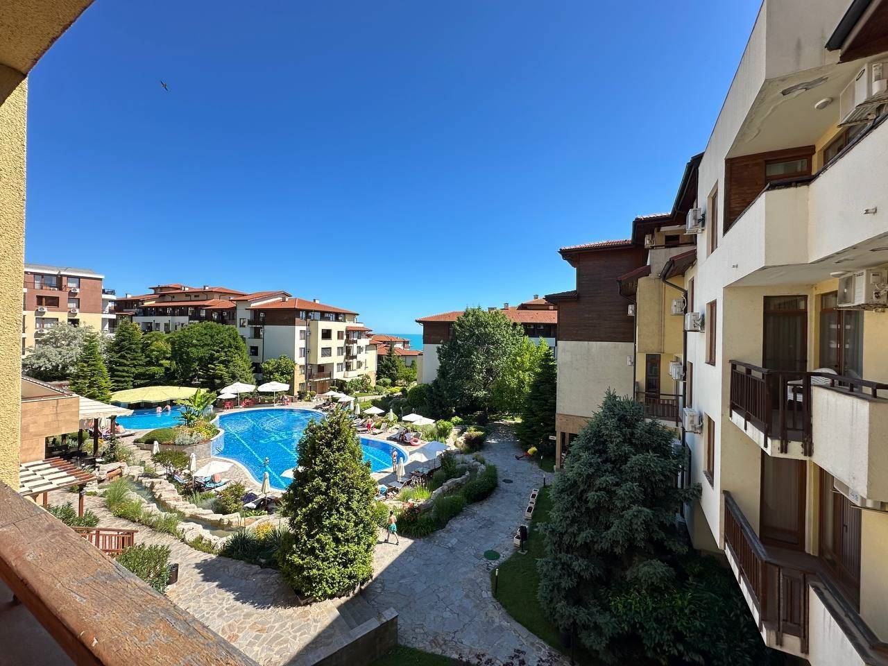 Sveti Vlas – w pełni umeblowany apartament w pierwszej linii brzegowej z prywatną plażą i atmosferą morza