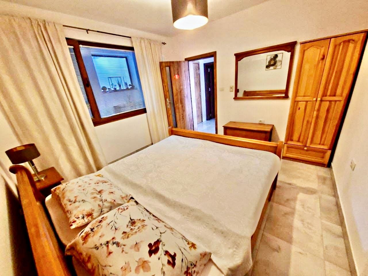 Luksusowy apartament z dwiema sypialniami na pierwszej linii brzegowej w strefie VIP w Sweti Własie