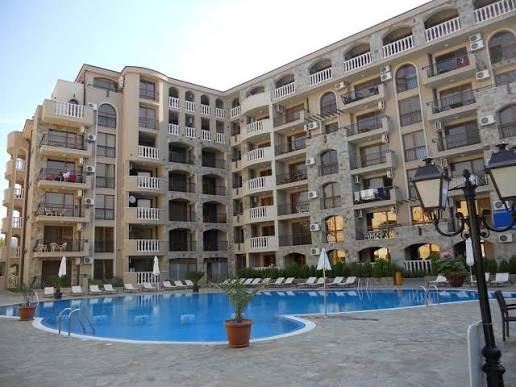 Przestronny apartament z jedną sypialnią w całorocznym kompleksie – doskonały wybór do zamieszkania i inwestycji