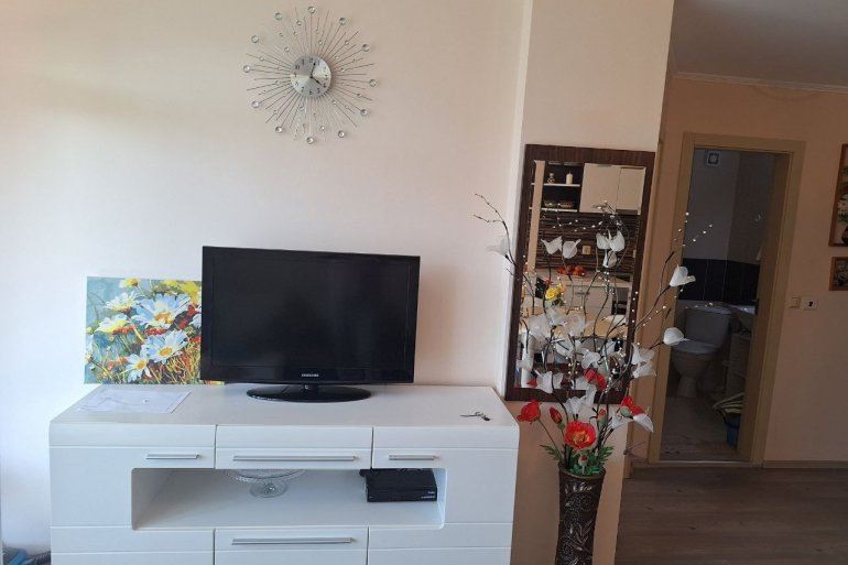 Przytulny apartament z jedną sypialnią 200 metrów od plaży w Rawdzie – komfort i spokój w doskonałej nieruchomości nad morzem