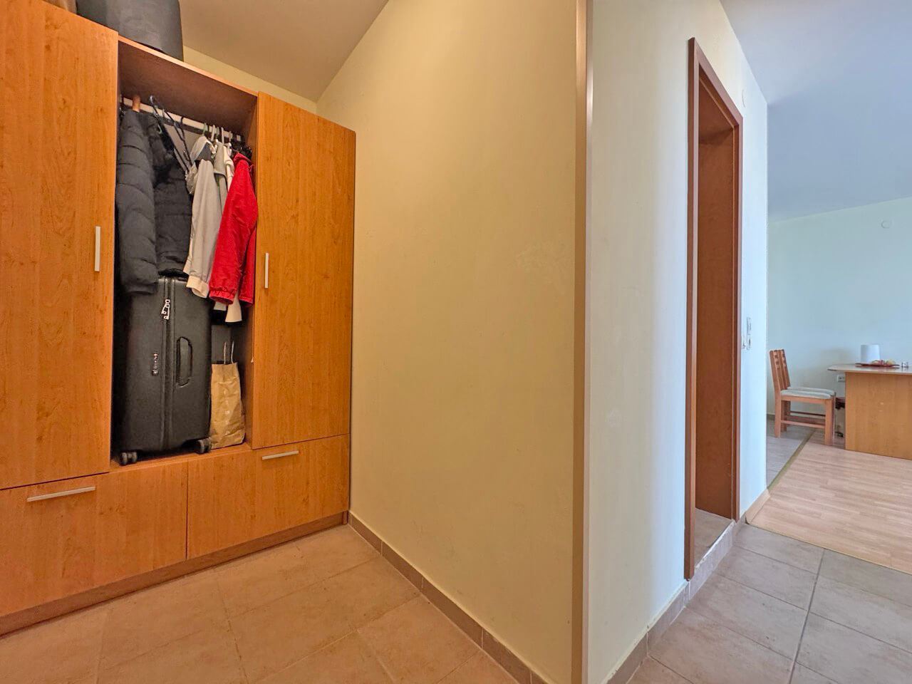 Przestronne mieszkanie z jedną sypialnią z widokiem na basen w Słonecznym Brzegu