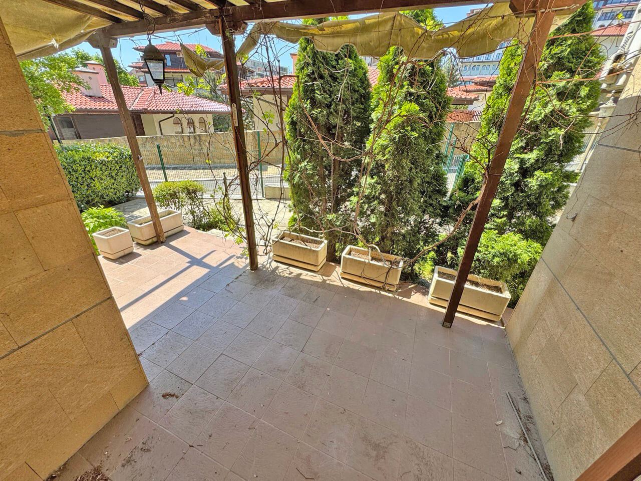 Apartament z jedną sypialnią na pierwszej linii w kompleksie premium w Sveti Vlas
