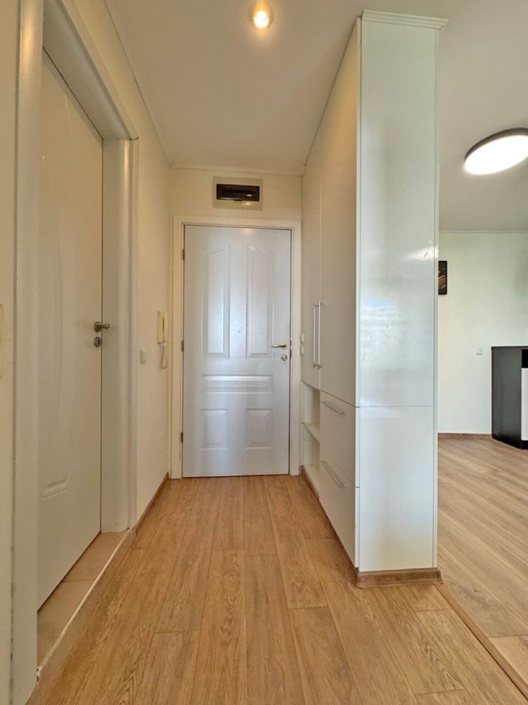 Apartament z dwiema sypialniami w luksusowym kompleksie na pierwszej linii w Świętym Własie