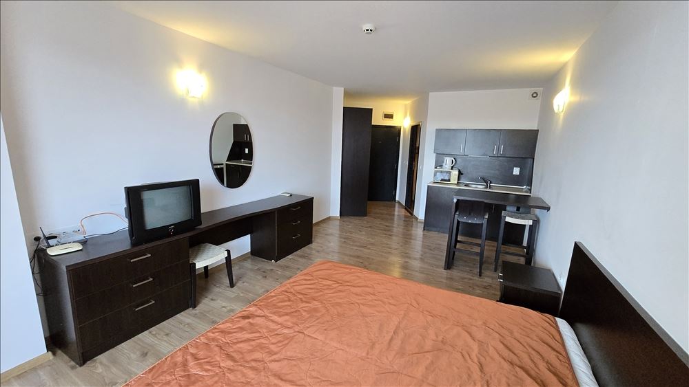 Eleganckie studio w elitarnym kompleksie w Sarafowie – zaledwie kilka kroków od plaży, luksus, SPA i basen tuż przed Tobą