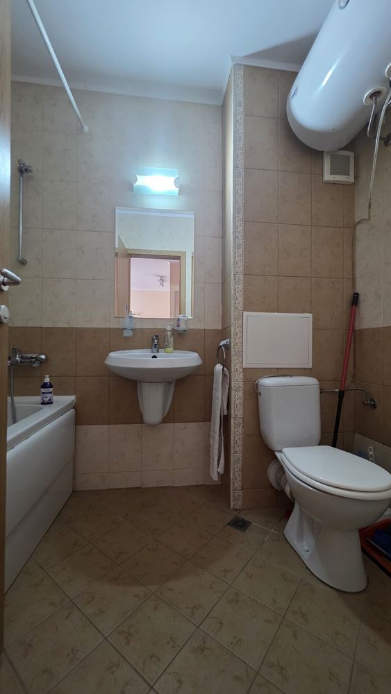 Luksus, komfort i doskonała inwestycja – apartament z jedną sypialnią z widokiem na basen w prestiżowym kompleksie w Słonecznym Brzegu
