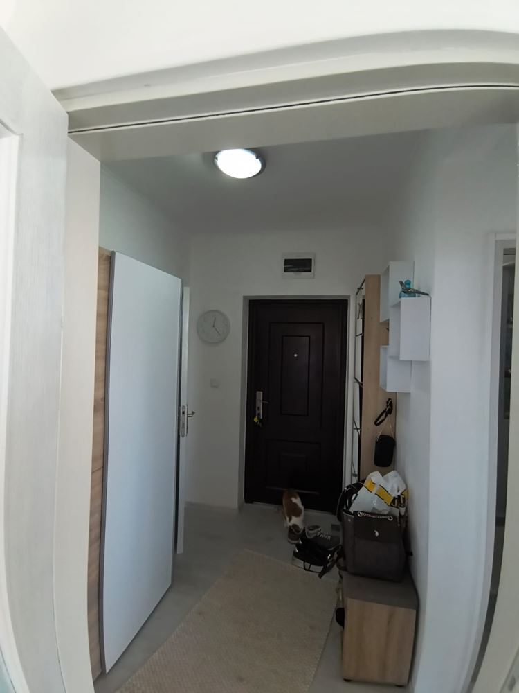 Odnowione mieszkanie dwupokojowe z panoramicznym widokiem w nowoczesnym kompleksie blisko Słonecznego Brzegu