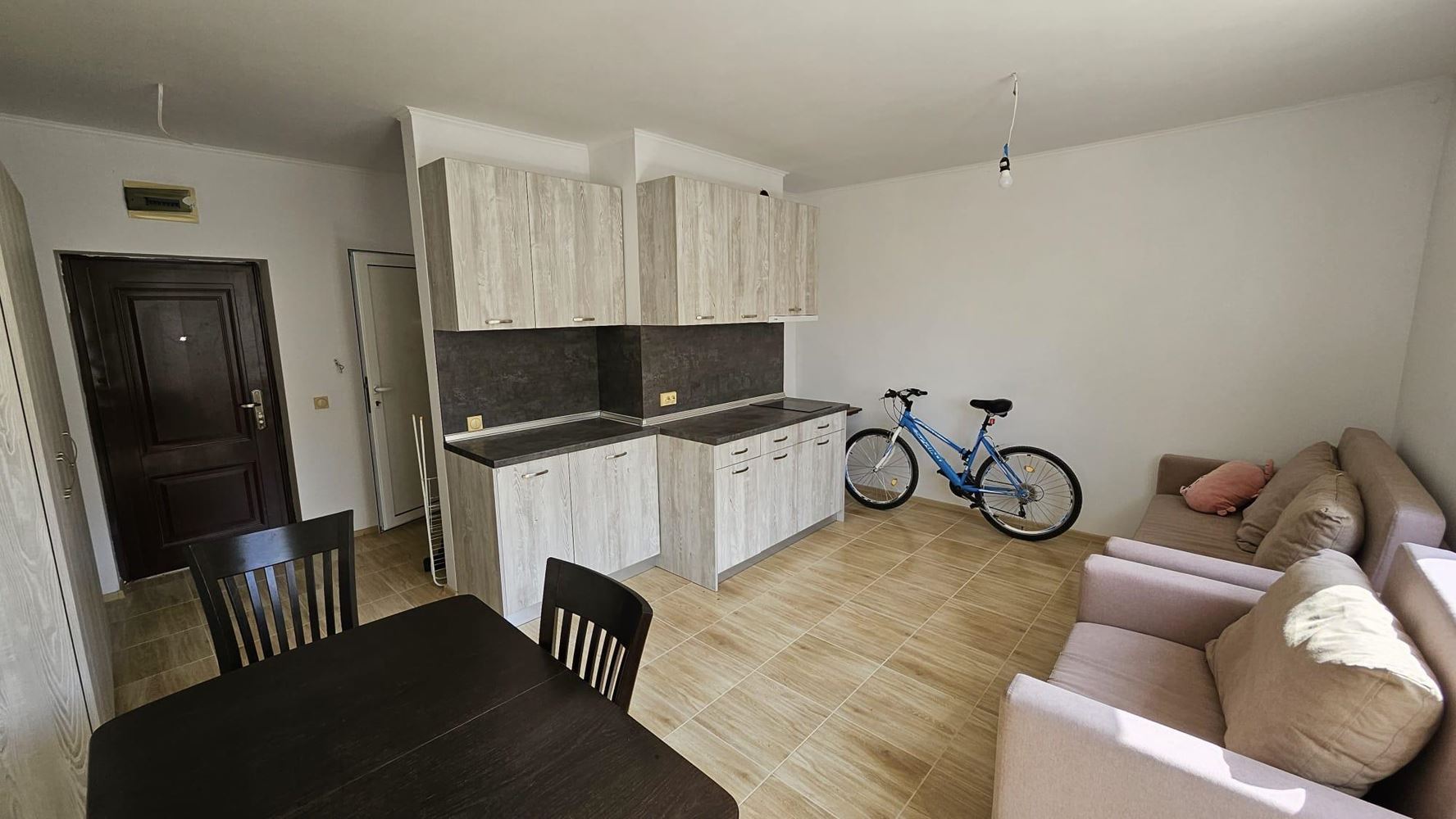 Studio z niską opłatą za utrzymanie w kompleksie w Słonecznym Brzegu