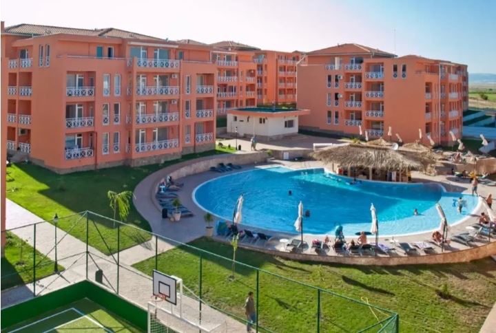 Przytulny apartament z jedną sypialnią w kompleksie z własną infrastrukturą