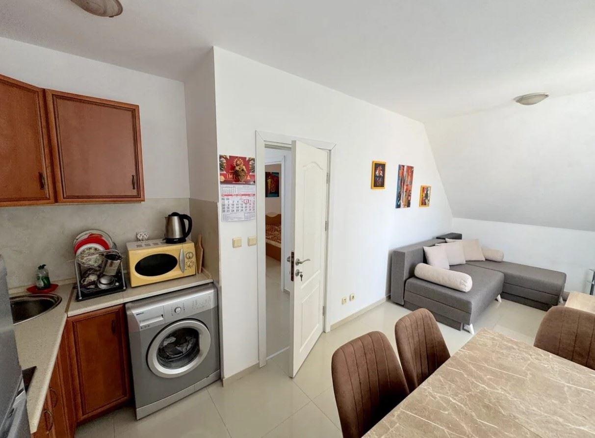 Apartament z jedną sypialnią w Rawdzie – w pełni umeblowany, w budynku mieszkalnym i 500 metrów od morza