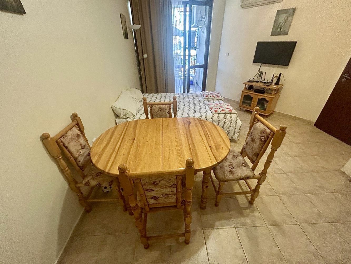 Przestronny apartament z jedną sypialnią i widokiem na zieleń w Nesebyrze – gotowy do zamieszkania